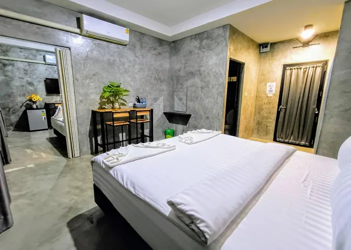 Апартаменты The Loftel Бангкок